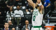 MKSPORTS-塔图姆在MAD比赛中突破纪录，惊险取胜引发热议！的简单介绍