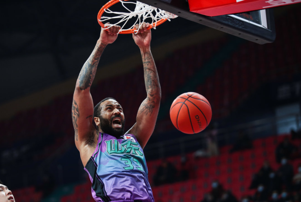 荆楚雷霆队鏖战胶东金雕队,拉力赛季后赛击败,替补奇兵立功。二次进攻频频奏效 荆楚雷霆队鏖战胶东金雕队,拉力赛季后赛击败,替补奇兵立功。二次进攻频频奏效