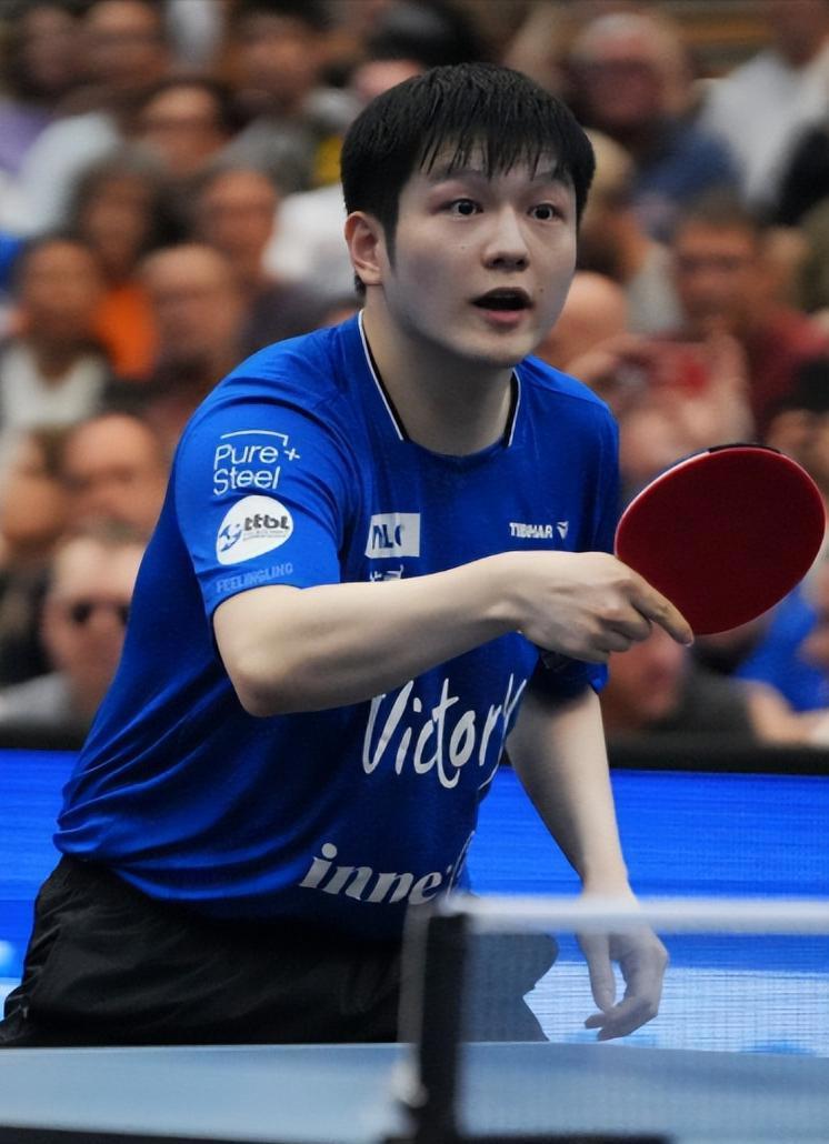 今晨丹佛掘金调整名单以备德国杯，官宣签约环节打磨，压力陡增，赛季目标并未改变的简单介绍