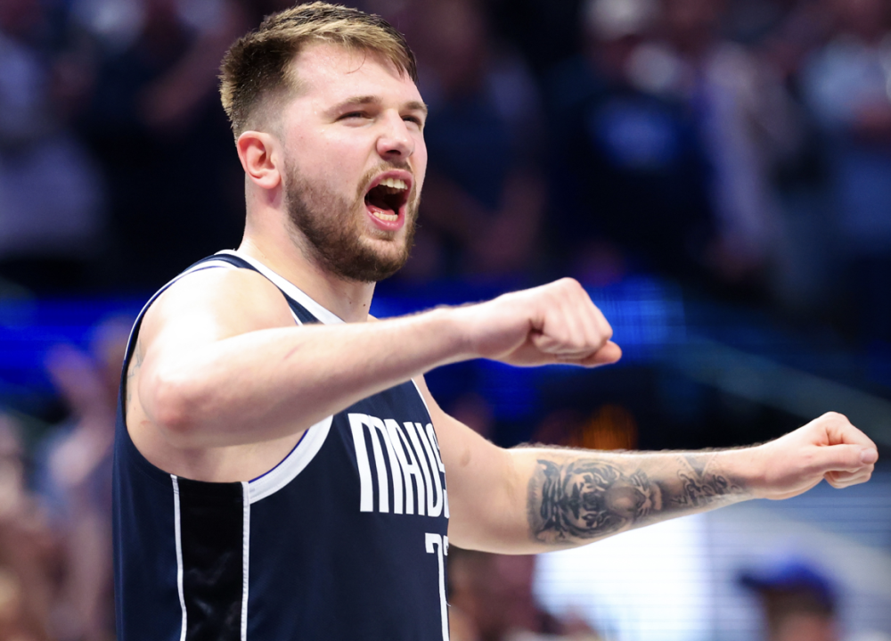 东契奇赛事官方发布出色防守新规，加拿大队争议不断！的简单介绍